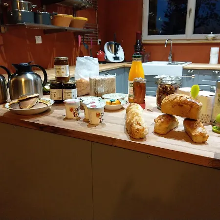 Pensionat Les D'hotes De La Frissonnette Auzelles